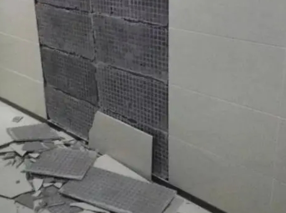 宁都瓷砖空鼓维修公司分享下宁都墙砖松动维修的知识